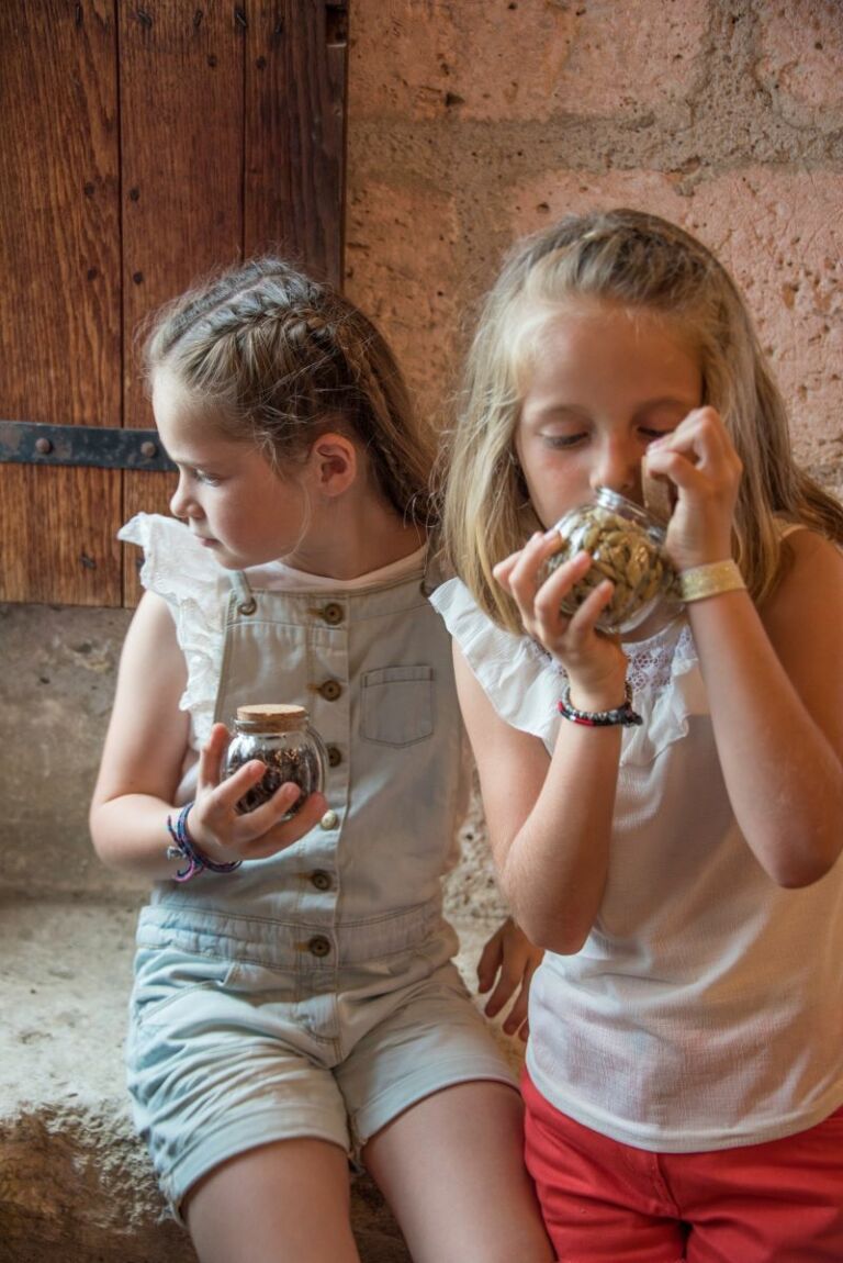 © Dan Courtice - Bourdeilles Int - Ateliers - DAN_0859