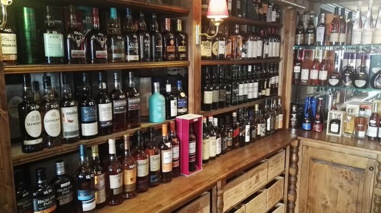 Boutique Julien de Savignac1