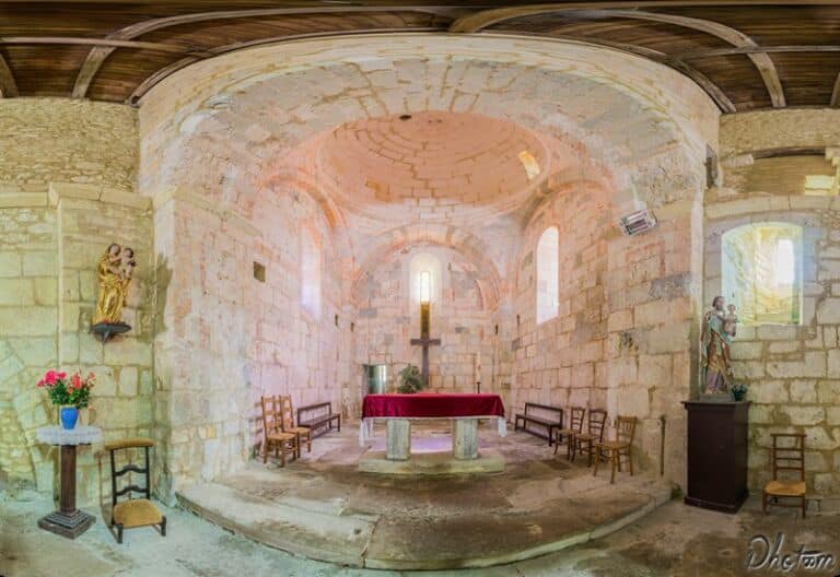 Eglise Saint-Pierre-et-Saint-Paul de Bussac 2