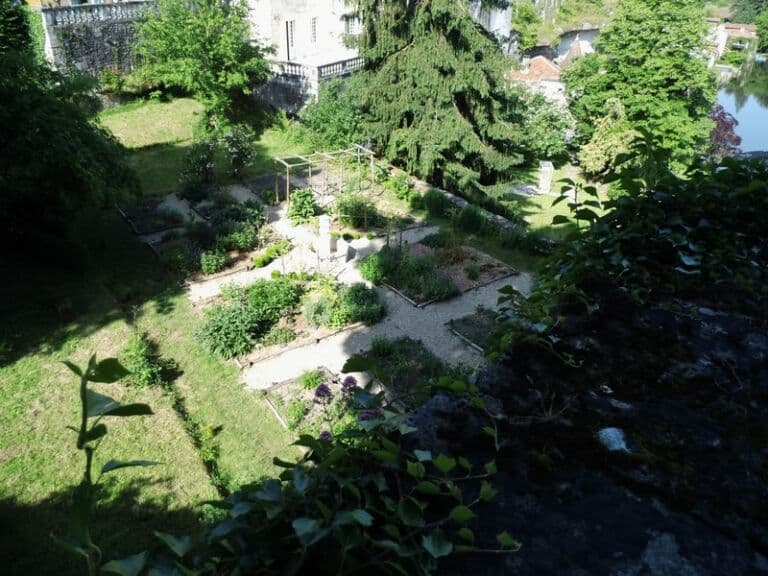 Le Jardin du Presbytère Bourdeilles