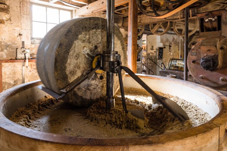 Moulin de la Veyssière à Neuvic